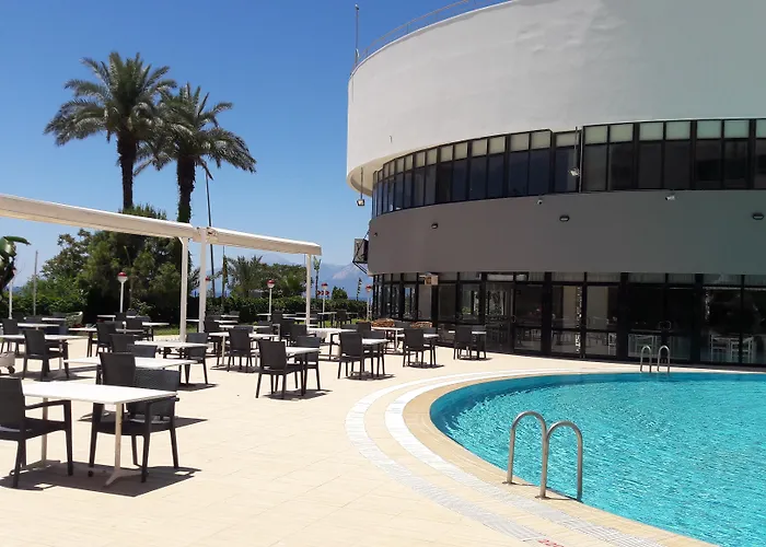 Cender Hotel