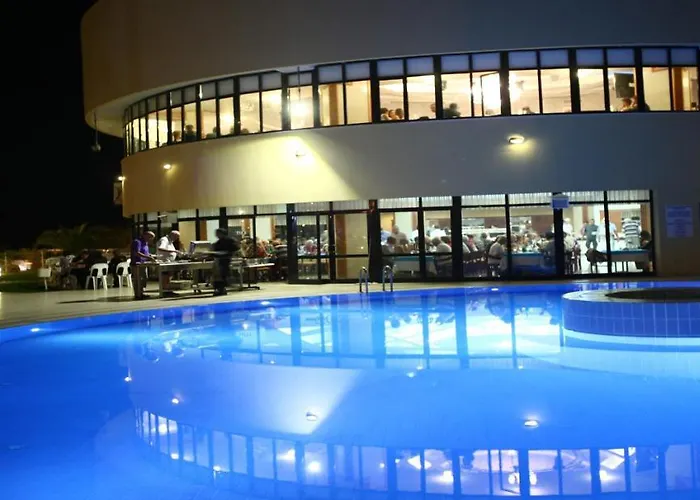 Hotel Cender 4*