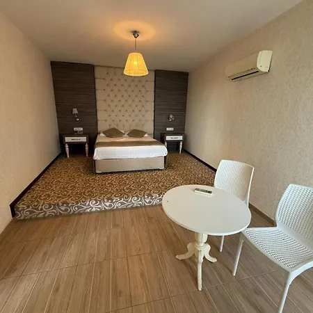 Cender 4*