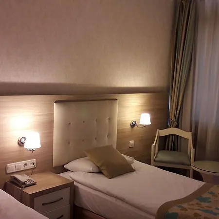 Cender Szálloda 4*