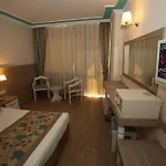 첸데르 호텔 4*