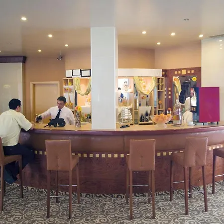Hotel Cender 4*