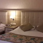 첸데르 4*